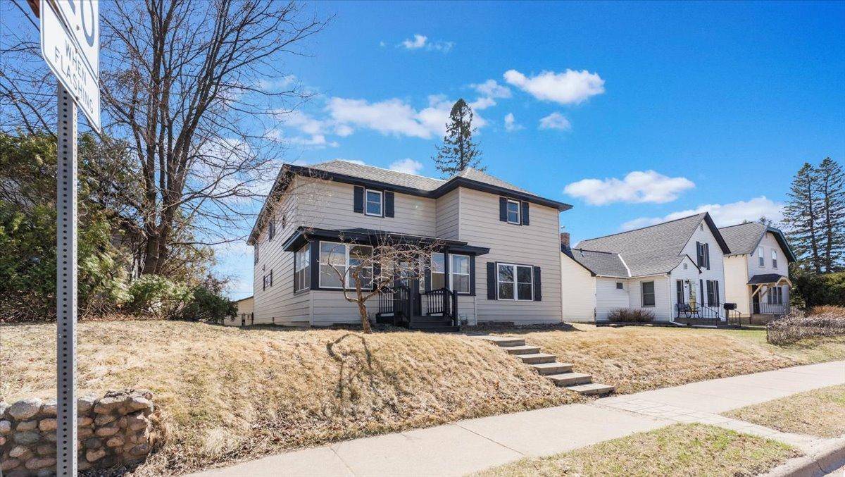 Aitkin, MN 56431,415 2nd ST NW