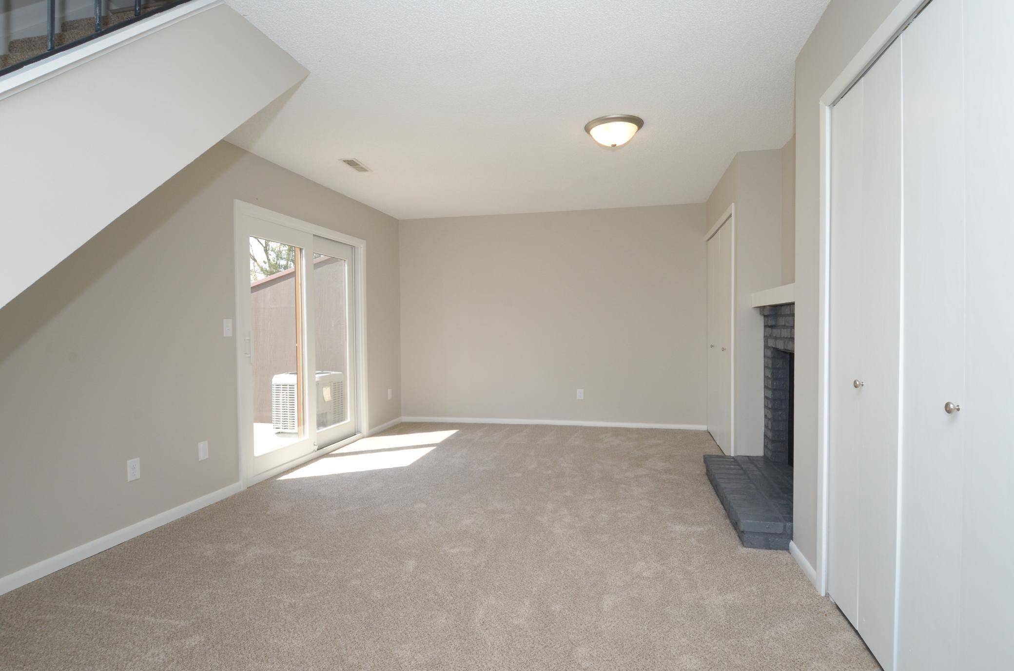 Brooklyn Park, MN 55445,8539 Maplebrook Pkwy N