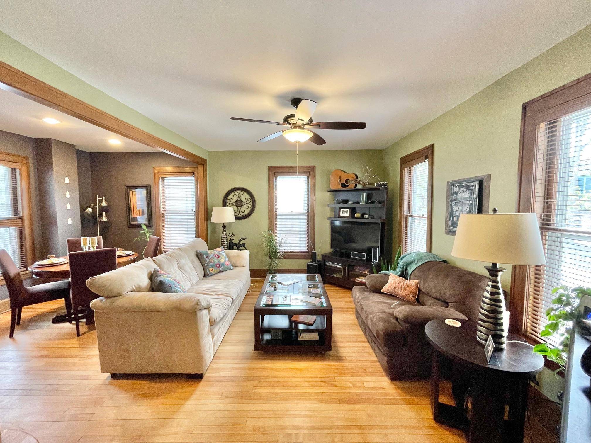 Minneapolis, MN 55408,3221 Pleasant AVE