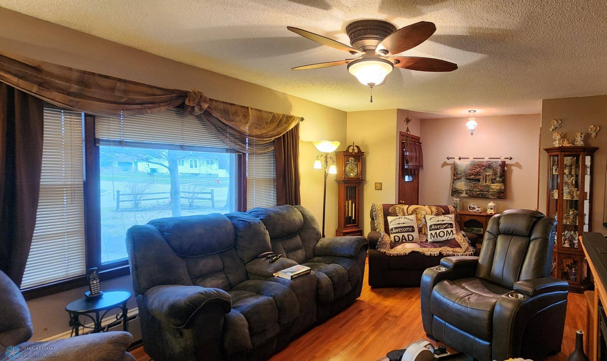 Casselton, ND 58012,251 5th AVE N