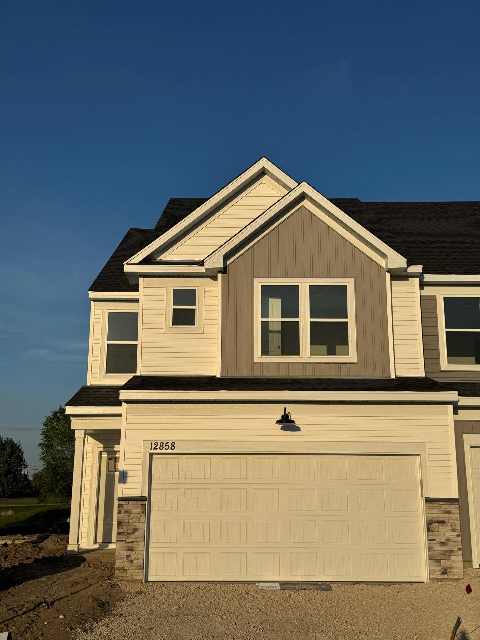 Rogers, MN 55374,12858 Sawyer LN