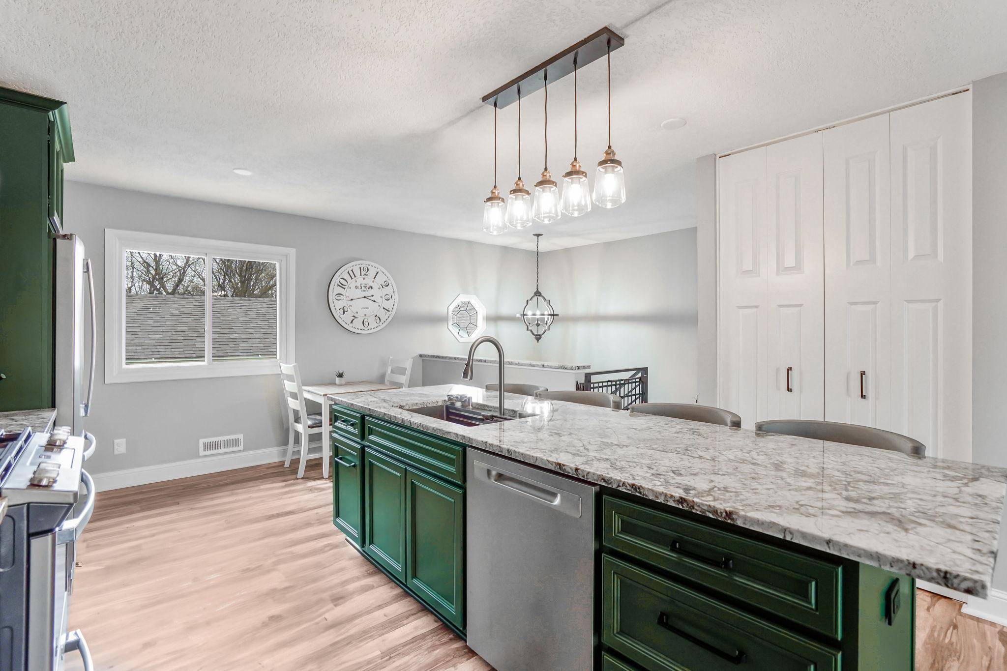 Apple Valley, MN 55124,7025 146th Street CT