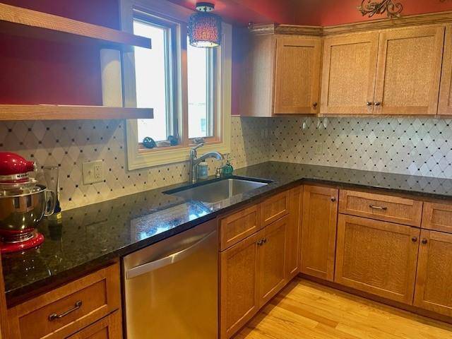 Maple Plain, MN 55359,5475 Main ST W