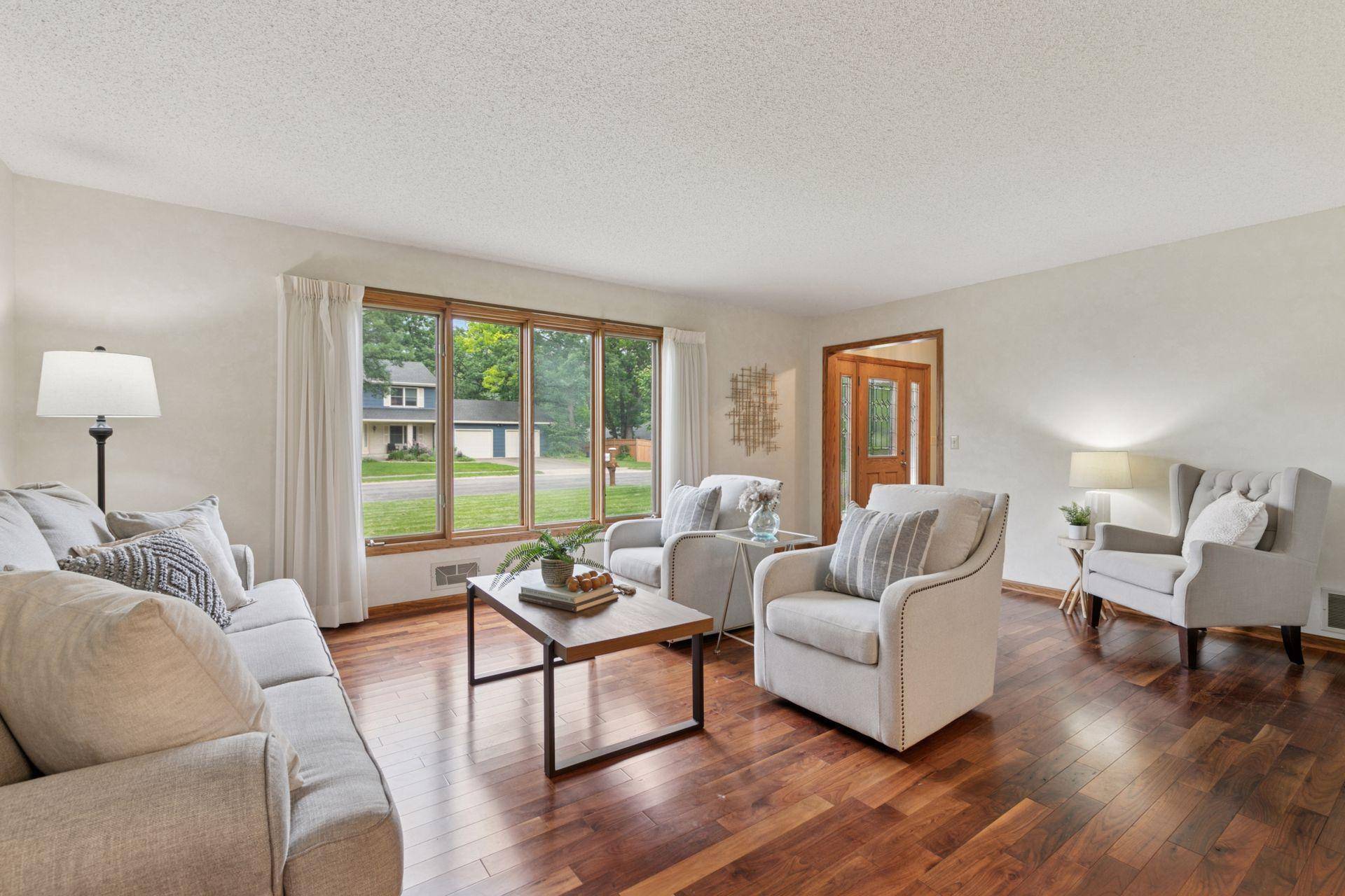Bloomington, MN 55438,7619 W 85th ST