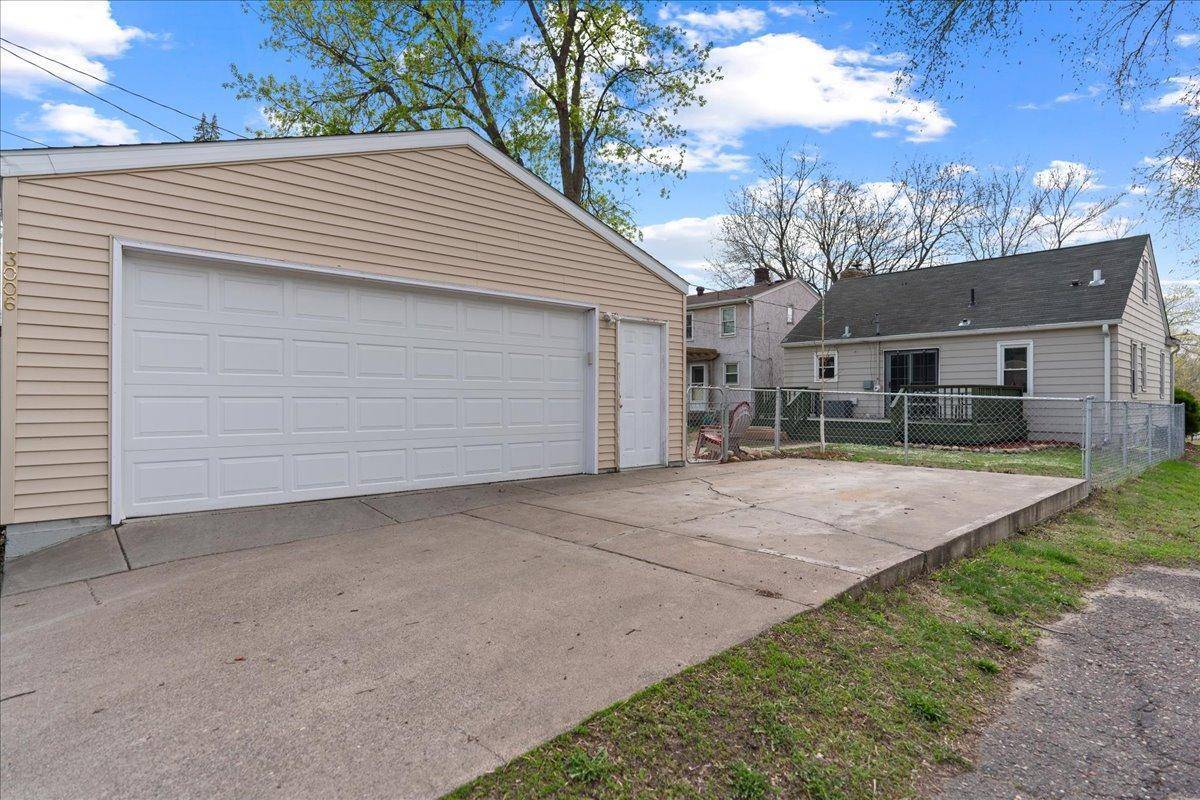 Robbinsdale, MN 55422,3006 Abbott AVE N