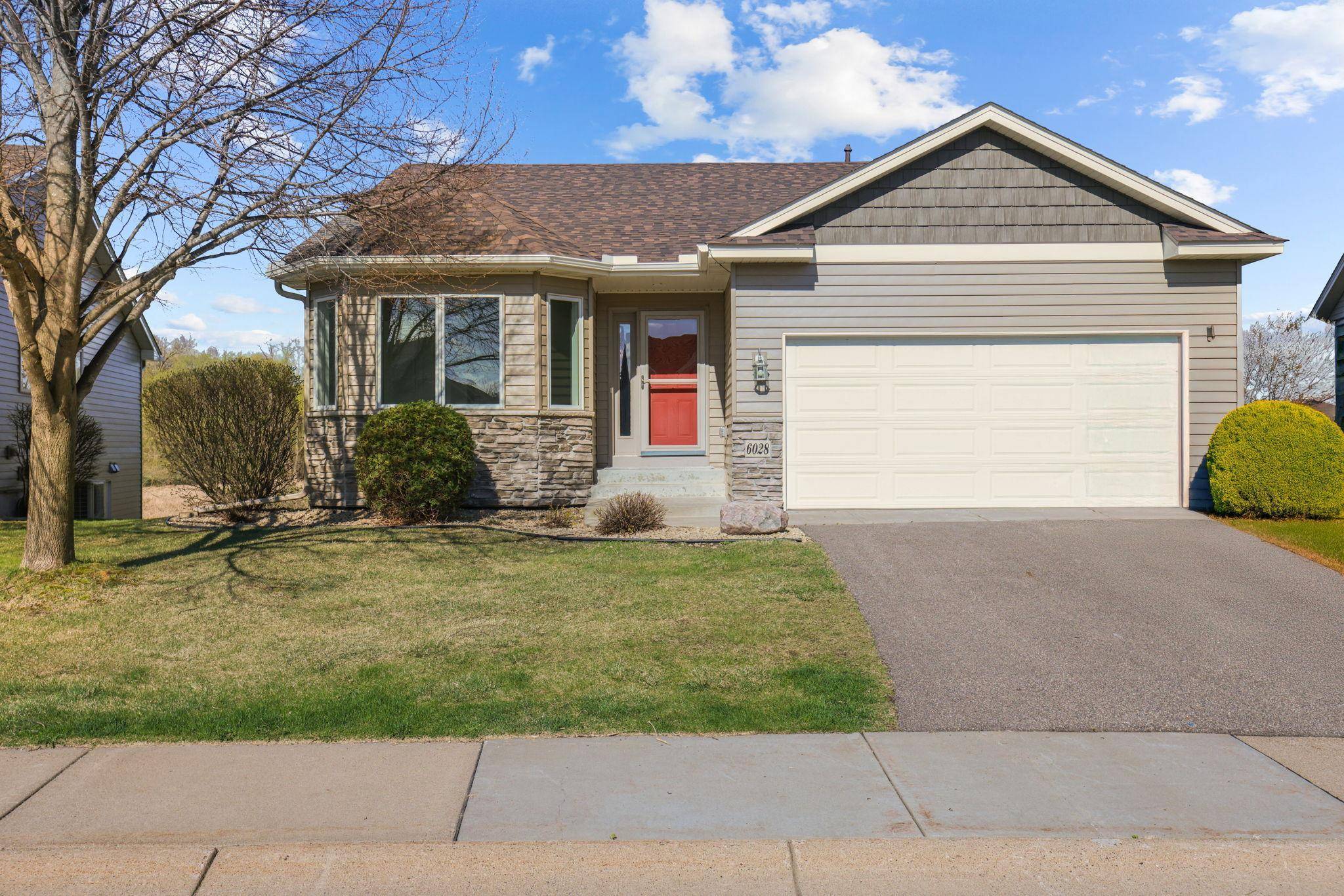Rockford, MN 55373,6028 Iris LN