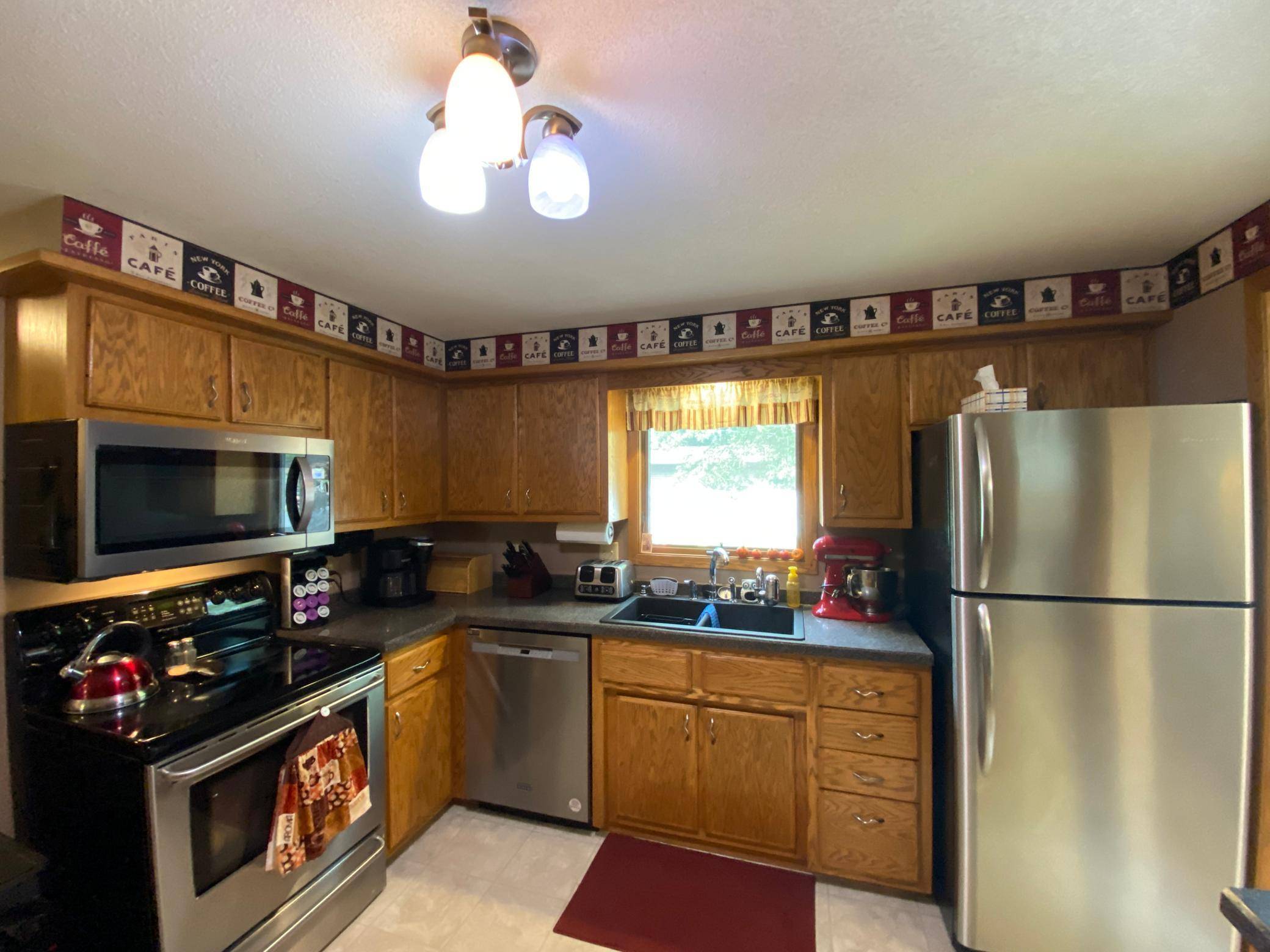 Albert Lea, MN 56007,1406 Southview LN