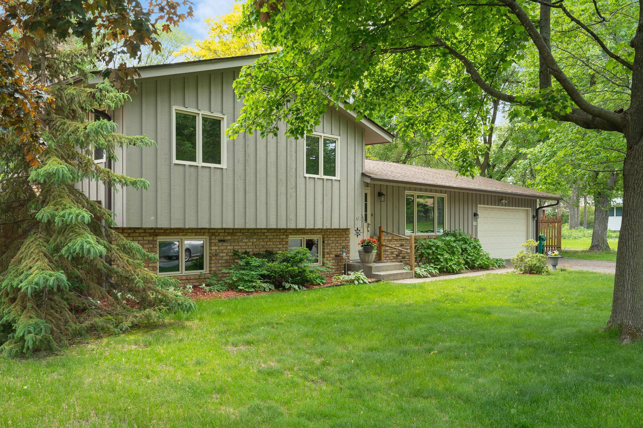 New Brighton, MN 55112,3293 Rice Creek TER