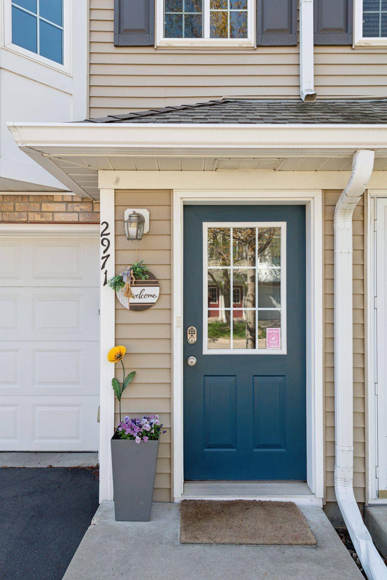 Chanhassen, MN 55317,2971 Village CT