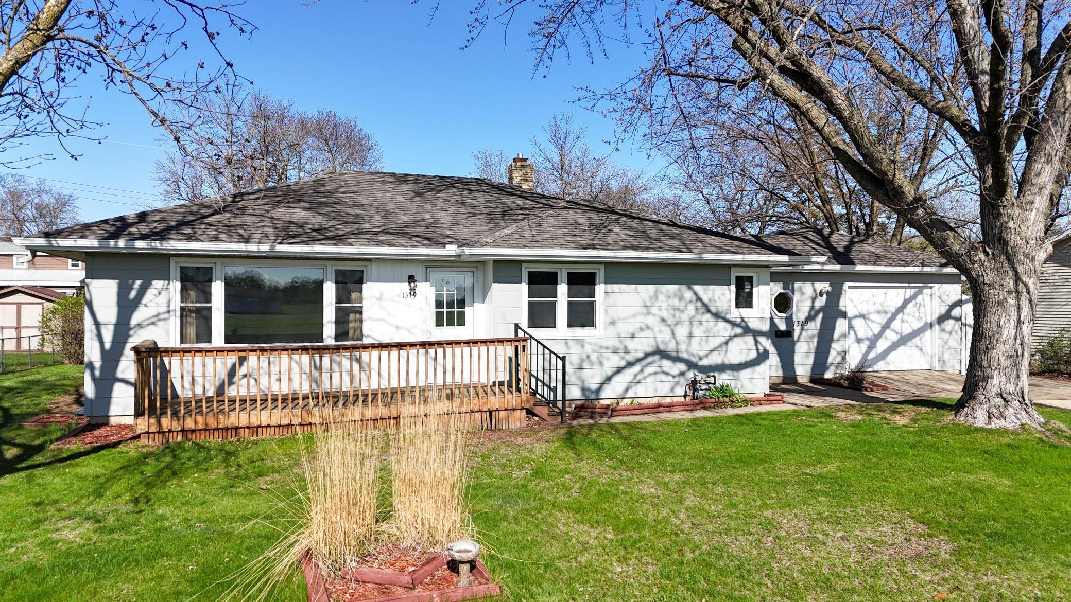 Saint Cloud, MN 56301,1319 15th AVE S