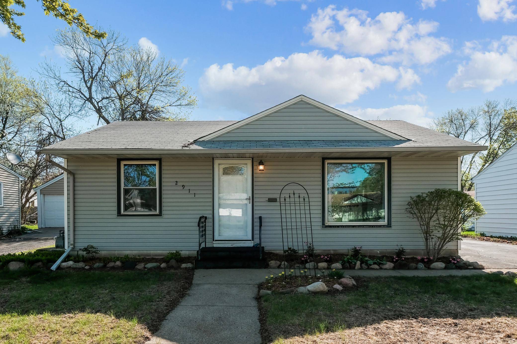 Saint Louis Park, MN 55426,2911 Rhode Island AVE S