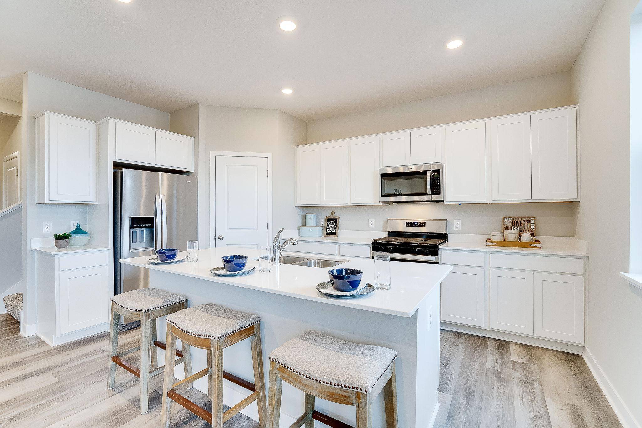 Lakeville, MN 55044,17017 Draper WAY