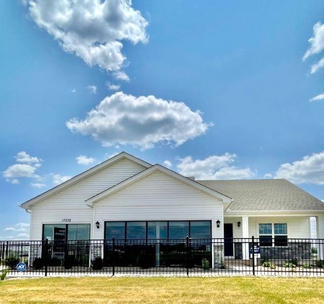 Lakeville, MN 55044,17232 Durham DR