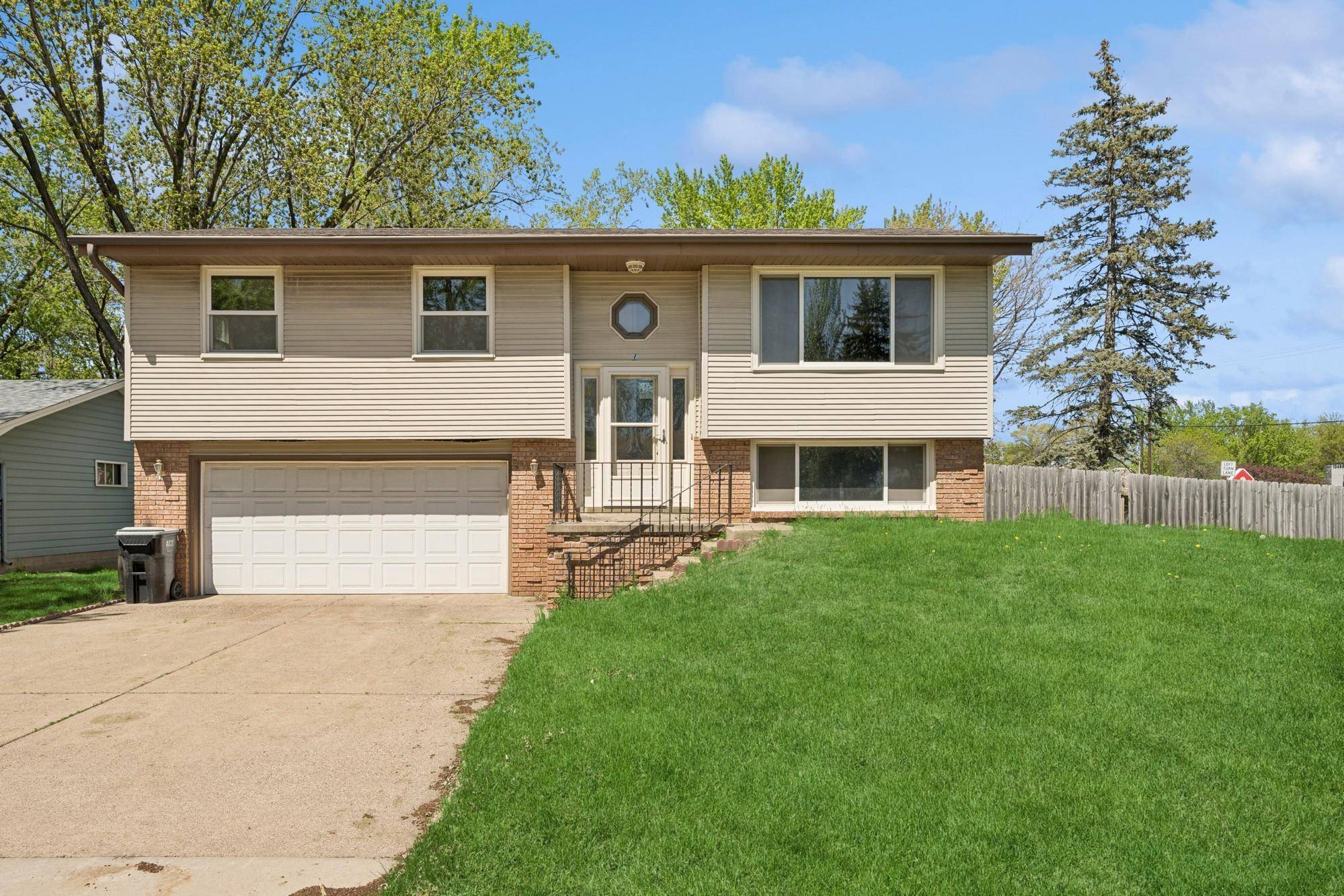 Coon Rapids, MN 55448,1 104th LN NW