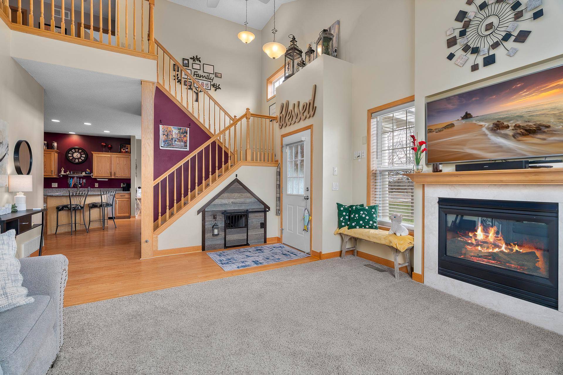 Oakdale, MN 55128,428 Hickory LN N