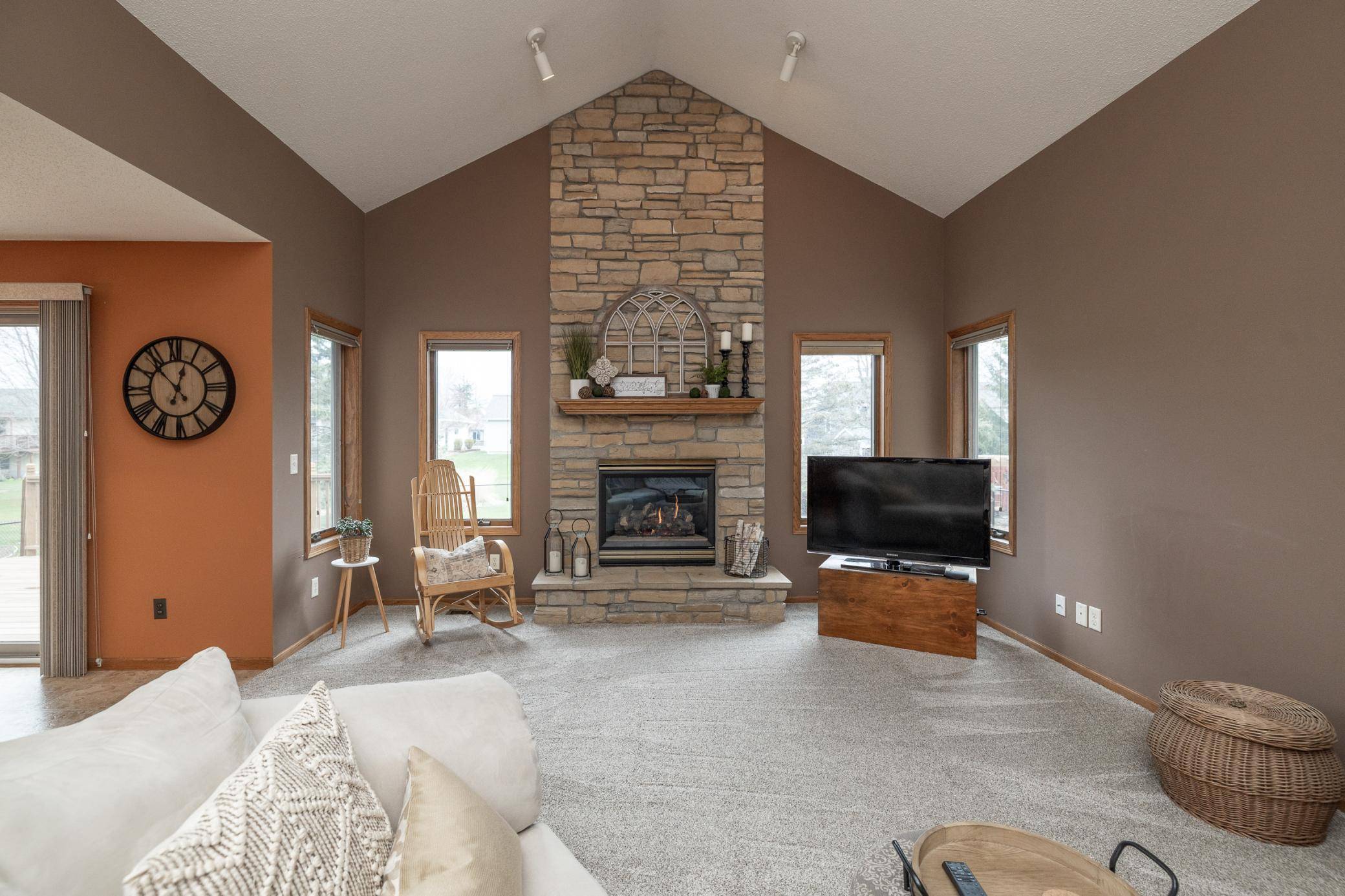 River Falls, WI 54022,216 Kusilek ST