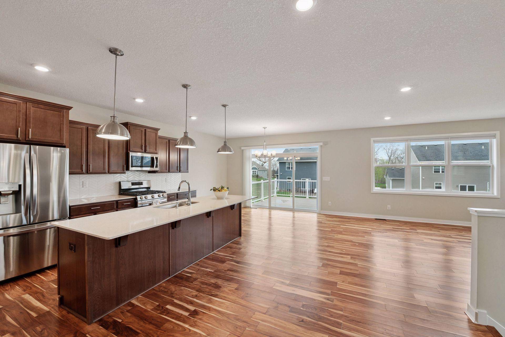Prior Lake, MN 55372,5743 Meridian WAY NE