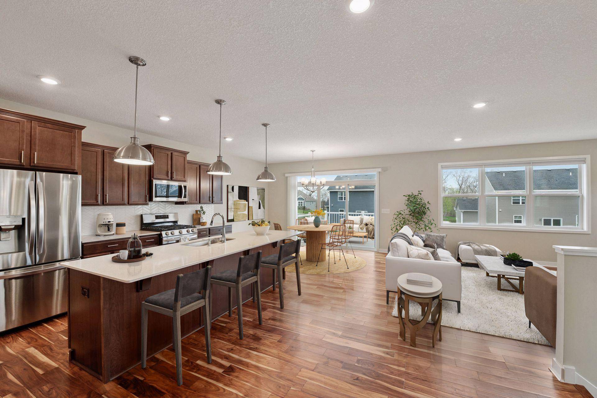 Prior Lake, MN 55372,5743 Meridian WAY NE
