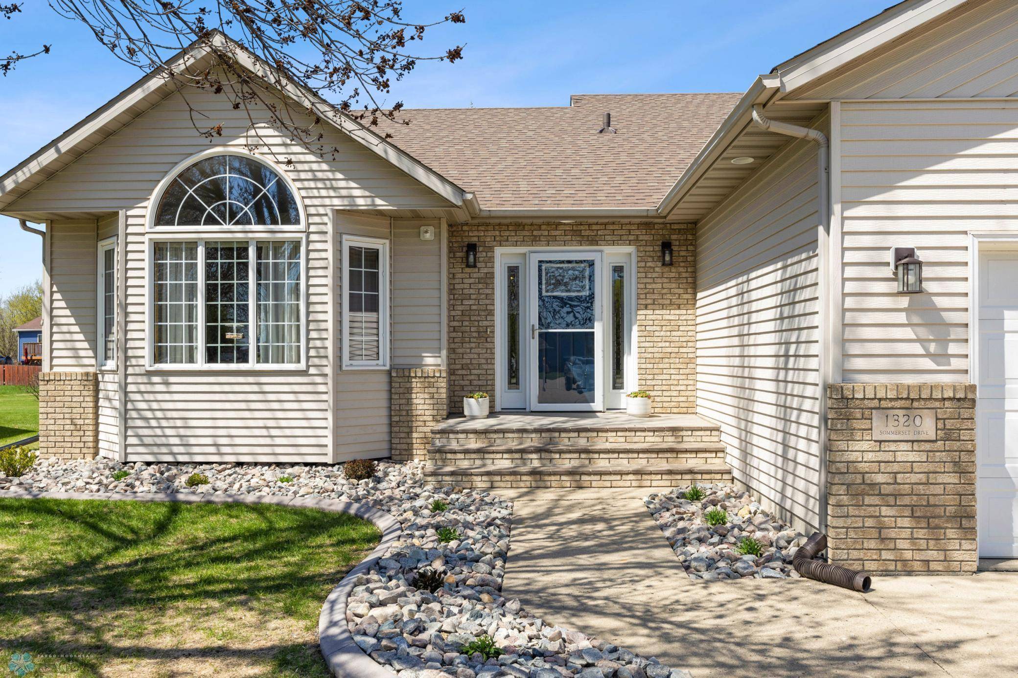 West Fargo, ND 58078,1320 Sommerset DR