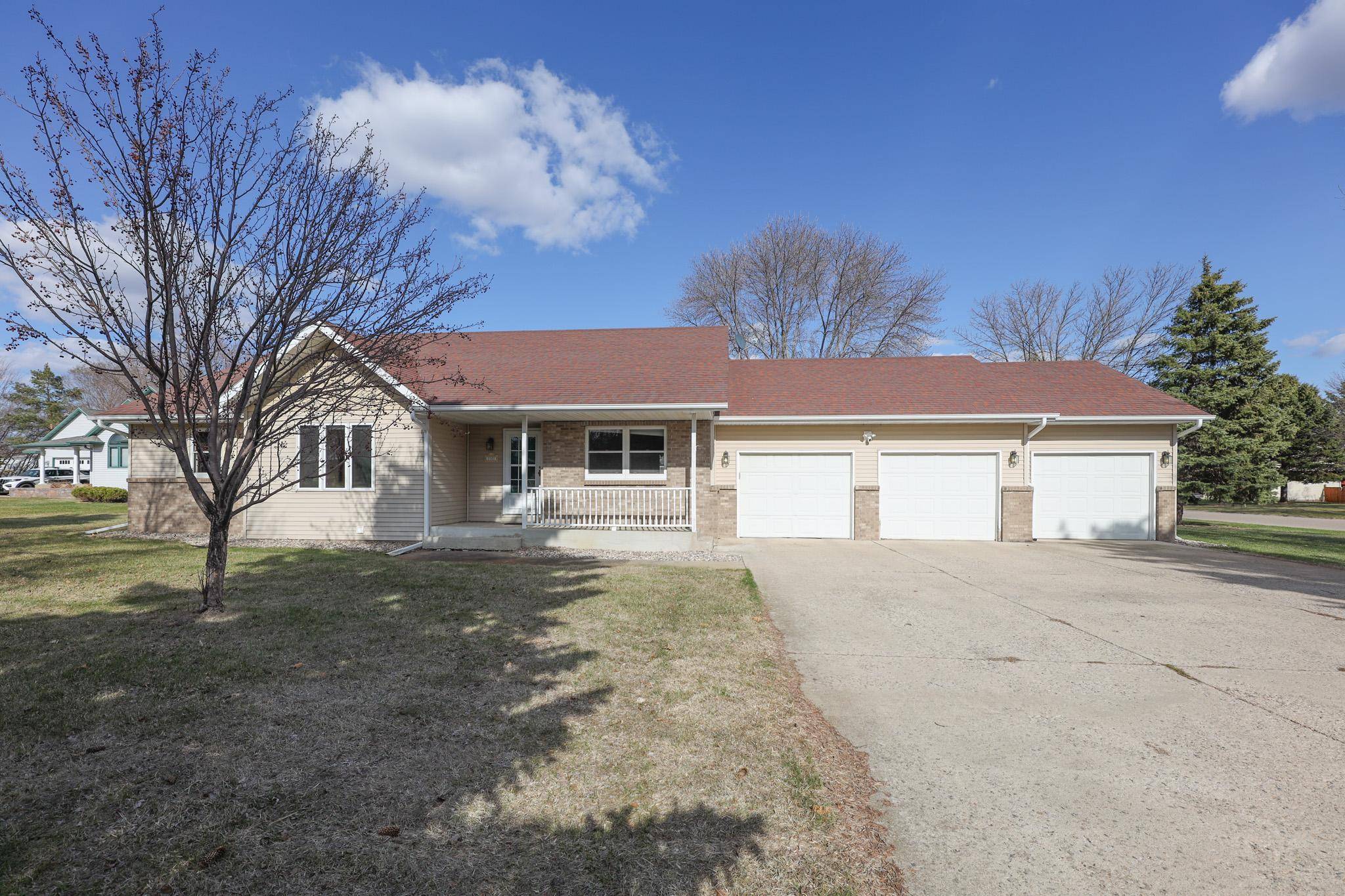 Alexandria, MN 56308,1501 Armstrong CIR NW