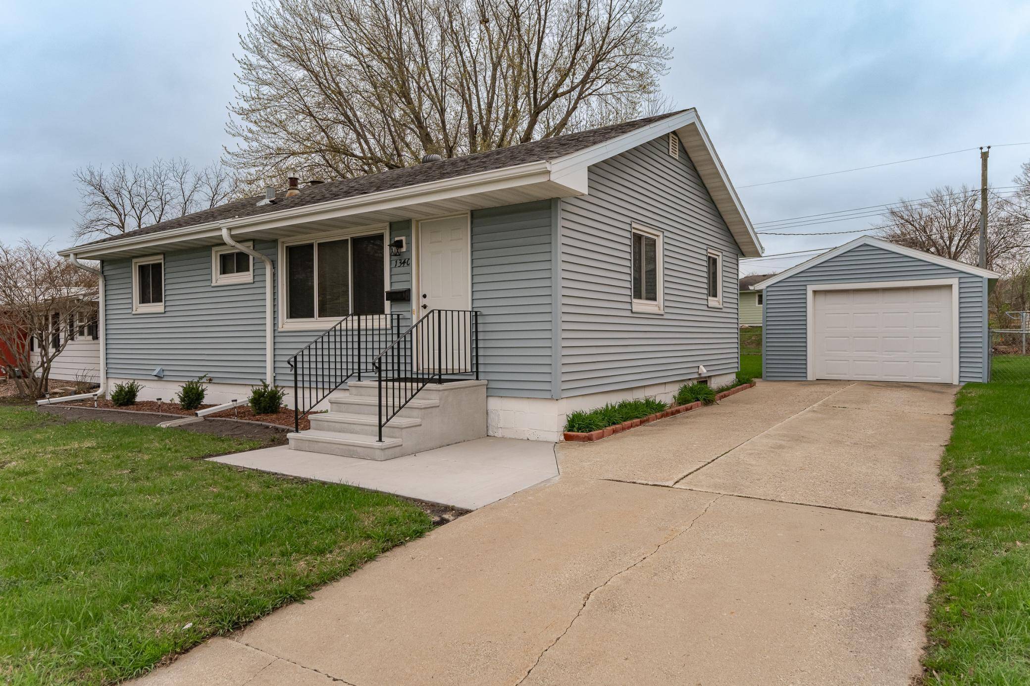 Rochester, MN 55901,1340 Elton Hills DR NW