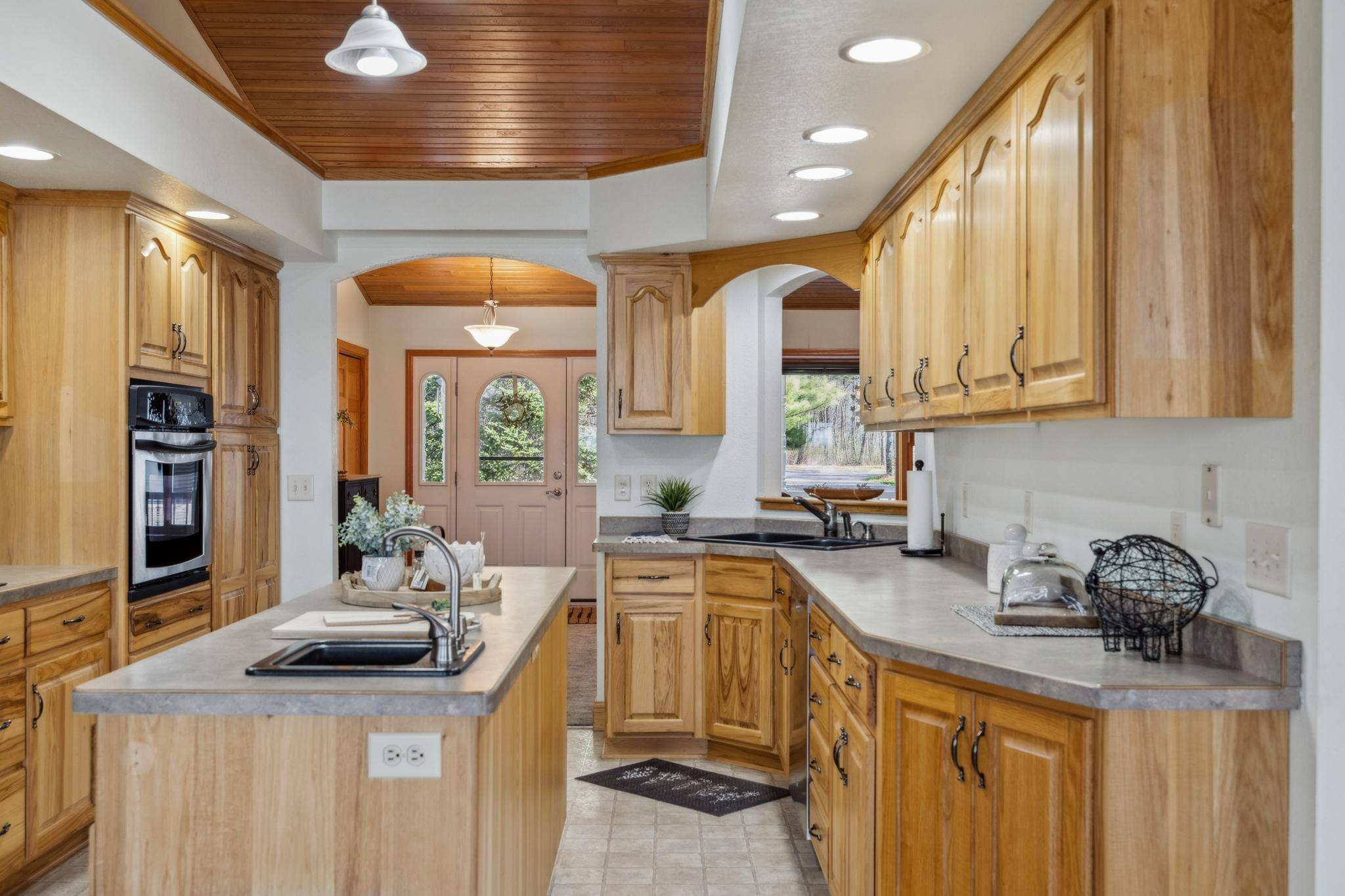 Brainerd, MN 56401,5301 Pine Beach RD