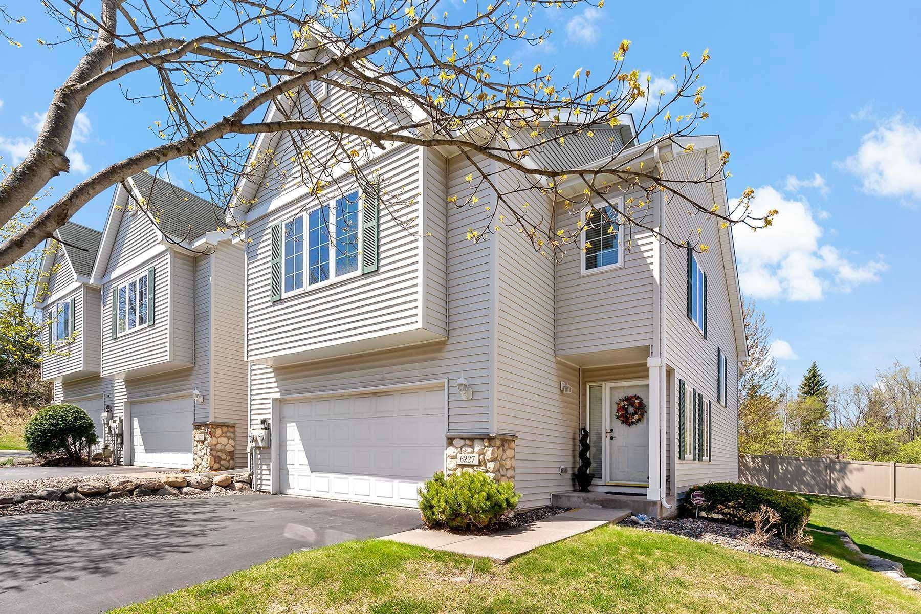Maple Grove, MN 55311,6227 Upland LN N