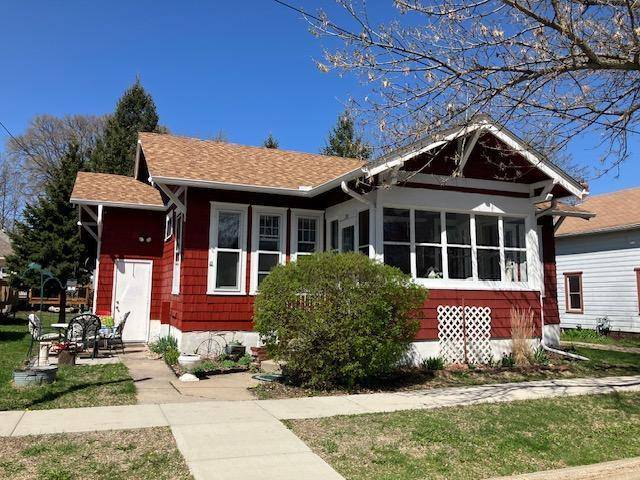 Waseca, MN 56093,207 5th ST NE