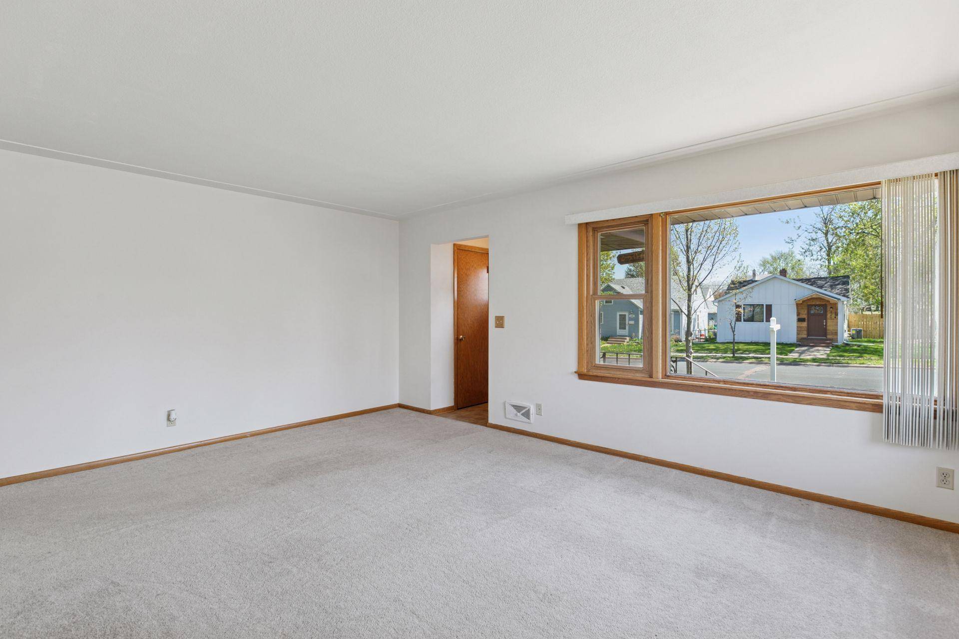 Columbia Heights, MN 55421,4200 7th ST NE