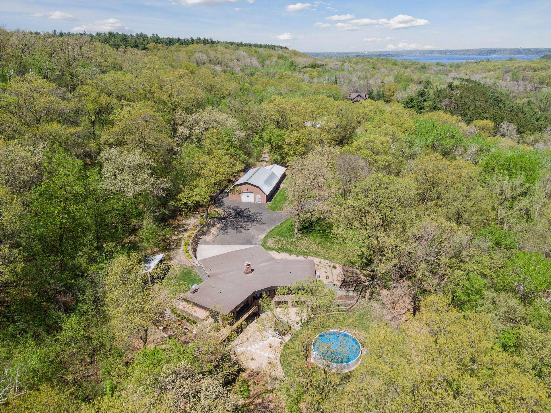 Troy Twp, WI 54022,214 Plainview DR