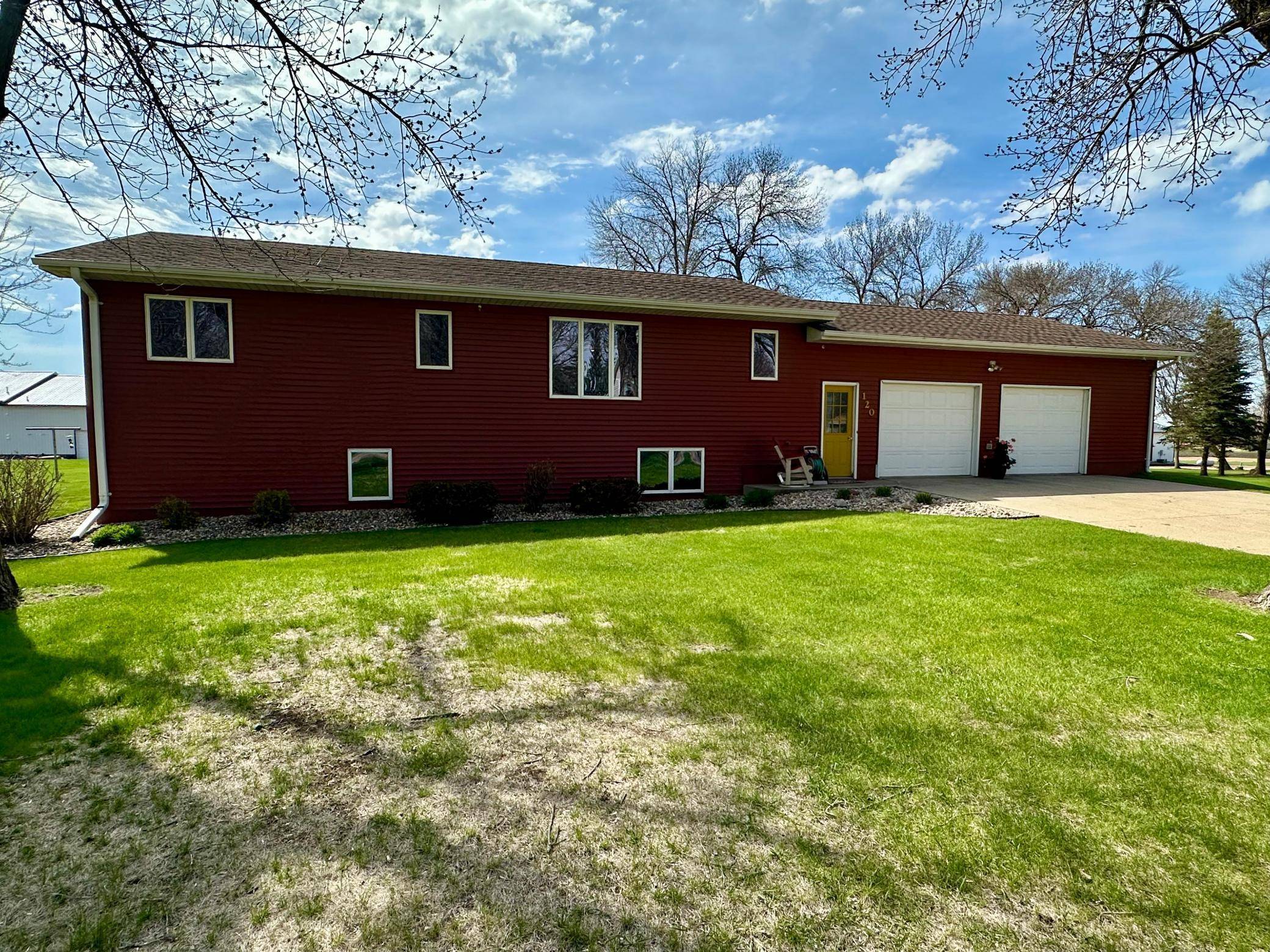 Hardwick, MN 56134,120 S Buckingham ST
