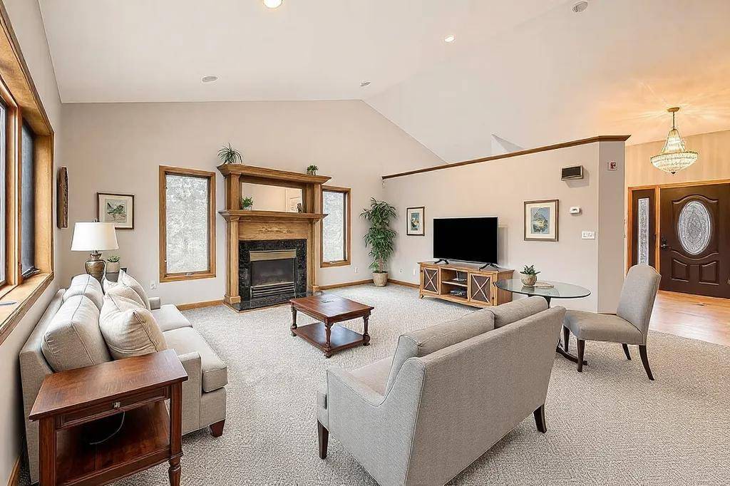Ham Lake, MN 55304,16439 Tippecanoe ST NE