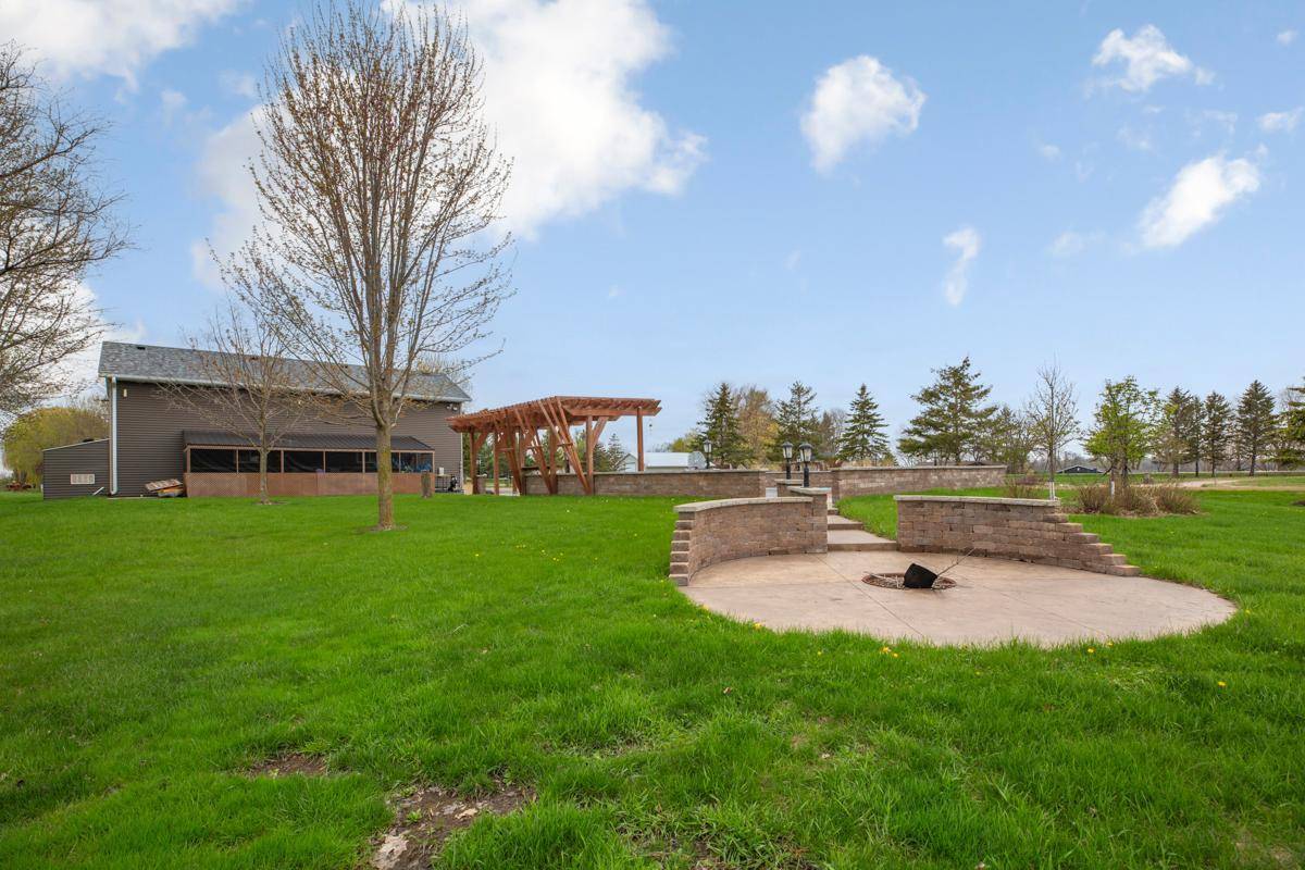 Morristown, MN 55052,8370 Hamel WAY