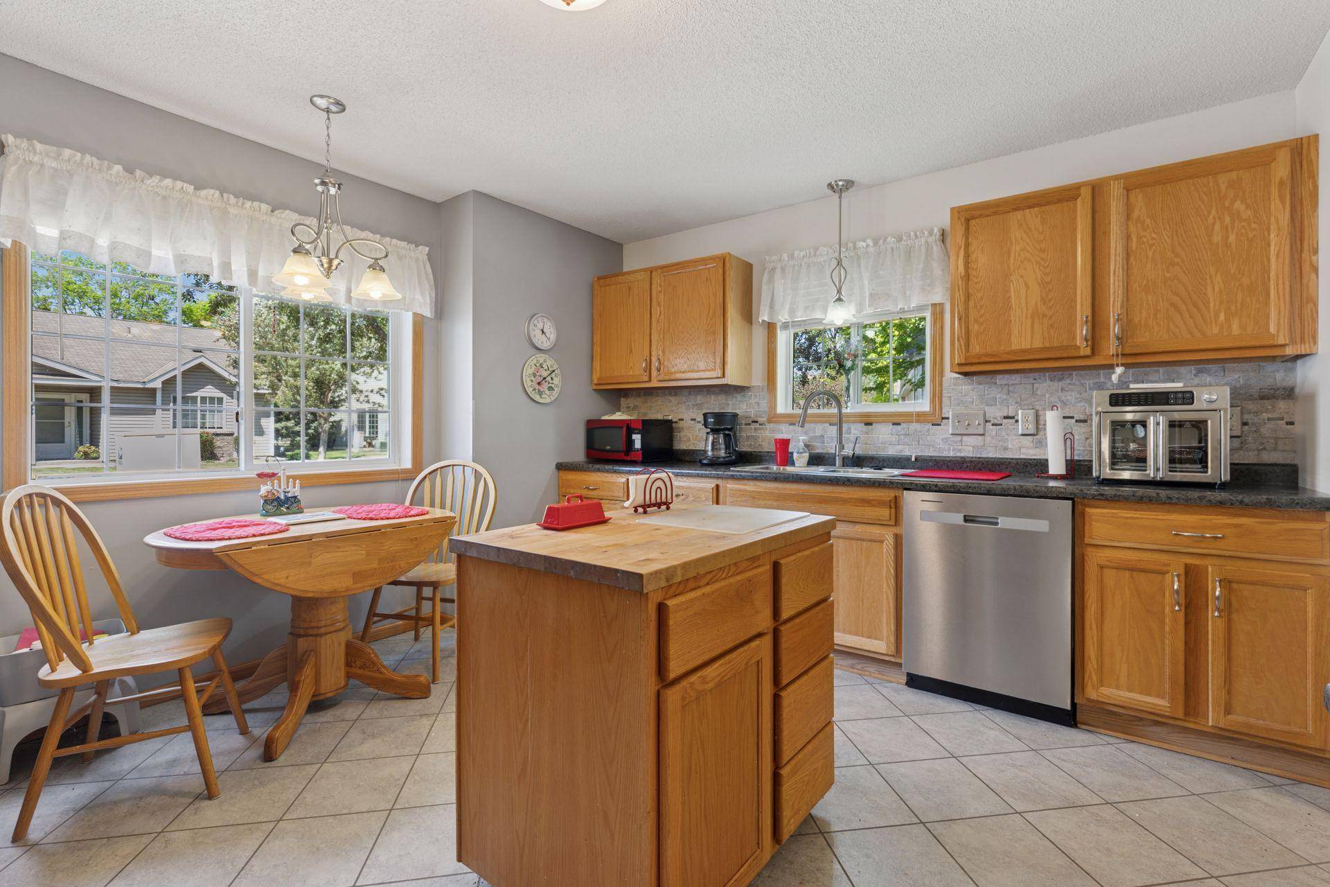 Coon Rapids, MN 55433,11521 Poppy ST NW