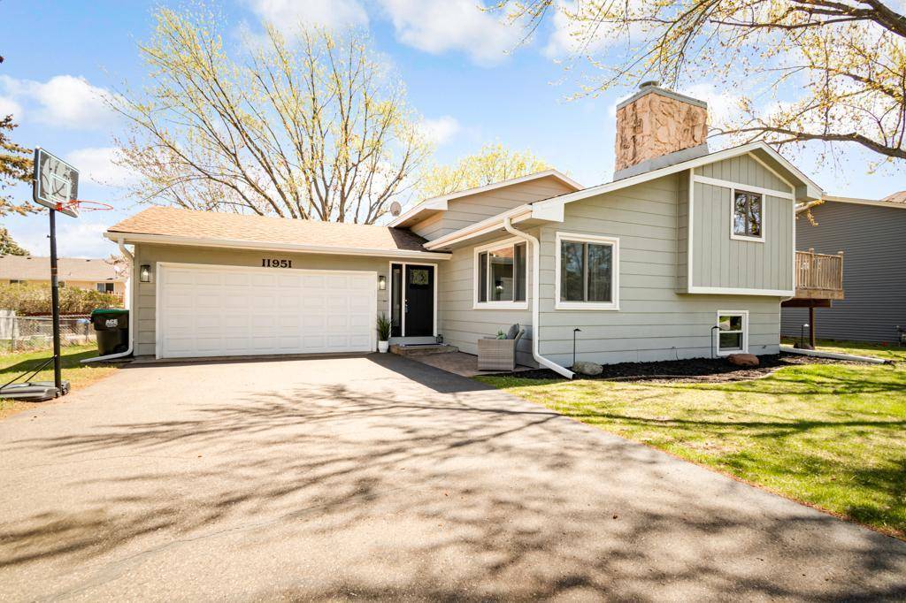 Coon Rapids, MN 55433,11951 Cree ST NW
