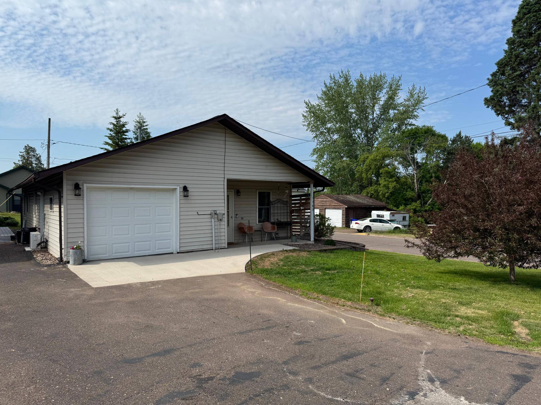 Barnum, MN 55707,3782 Oak ST