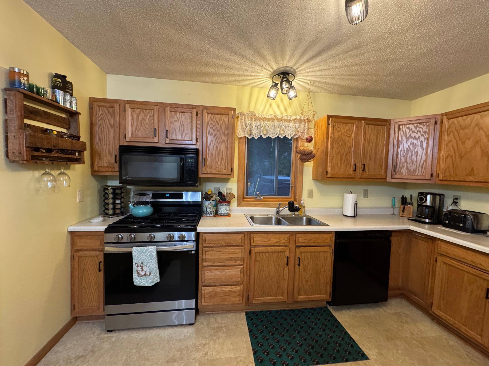 Barnum, MN 55707,3782 Oak ST