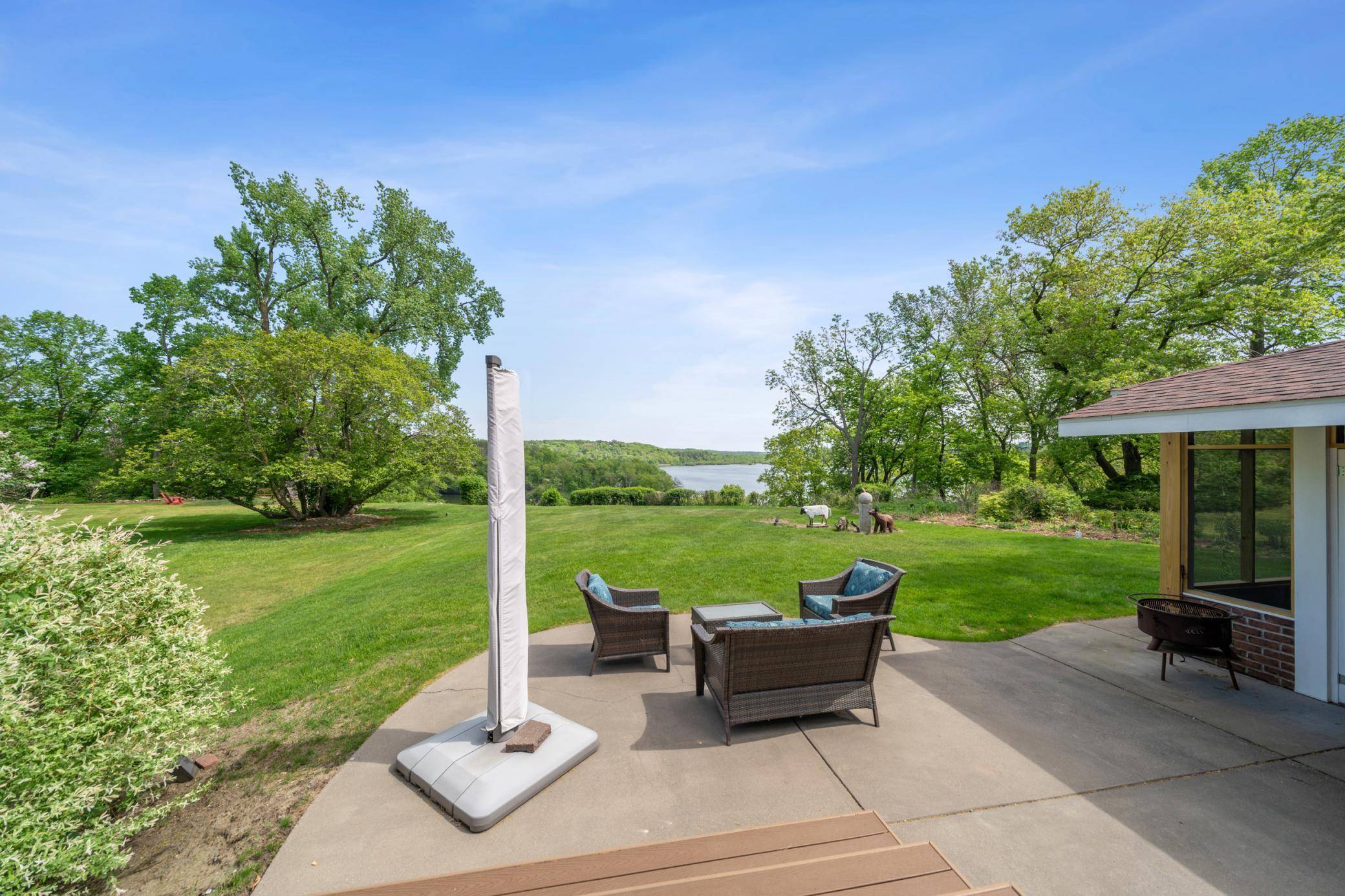 Hudson, WI 54016,757 Mallalieu DR