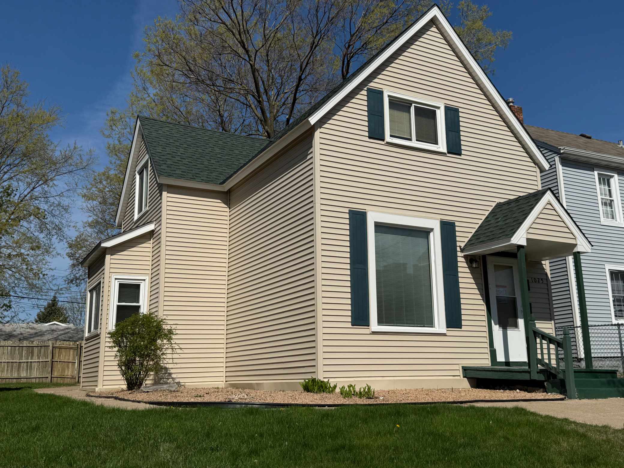 Saint Paul, MN 55117,1025 Galtier ST