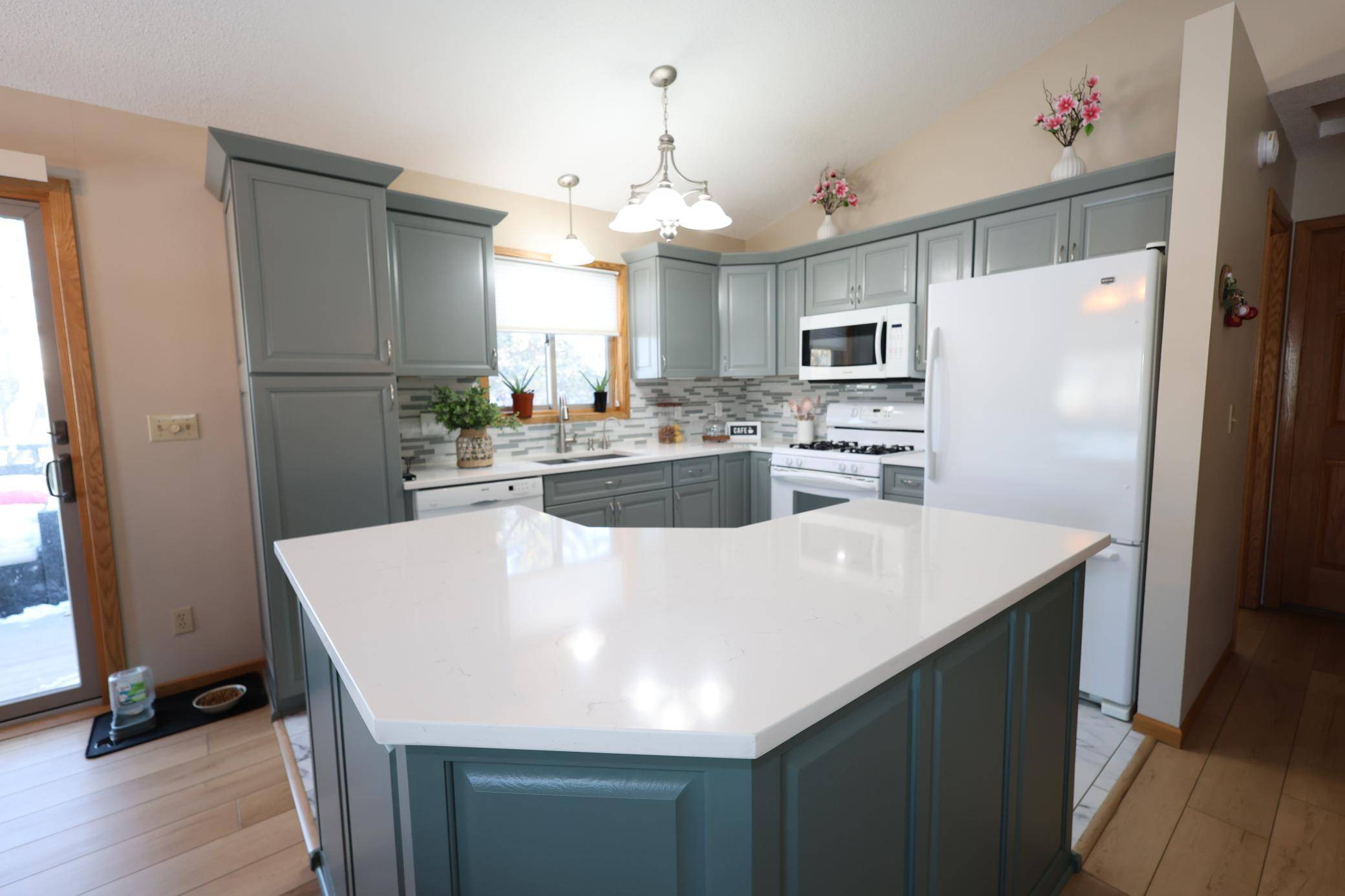 Oakdale, MN 55128,3887 Hallmark AVE N