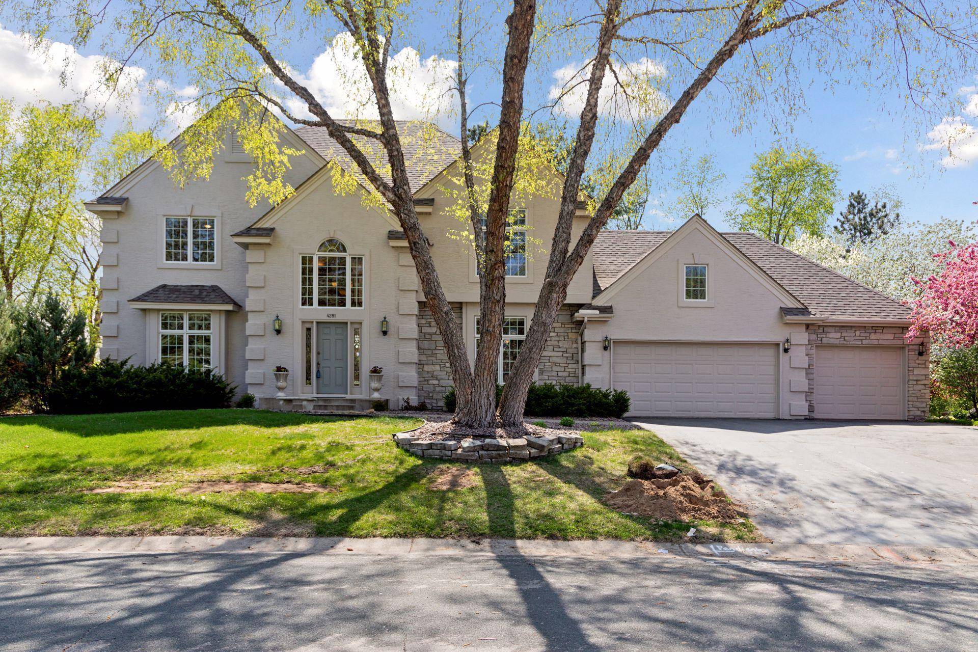 Eagan, MN 55123,4281 Rosemary CT