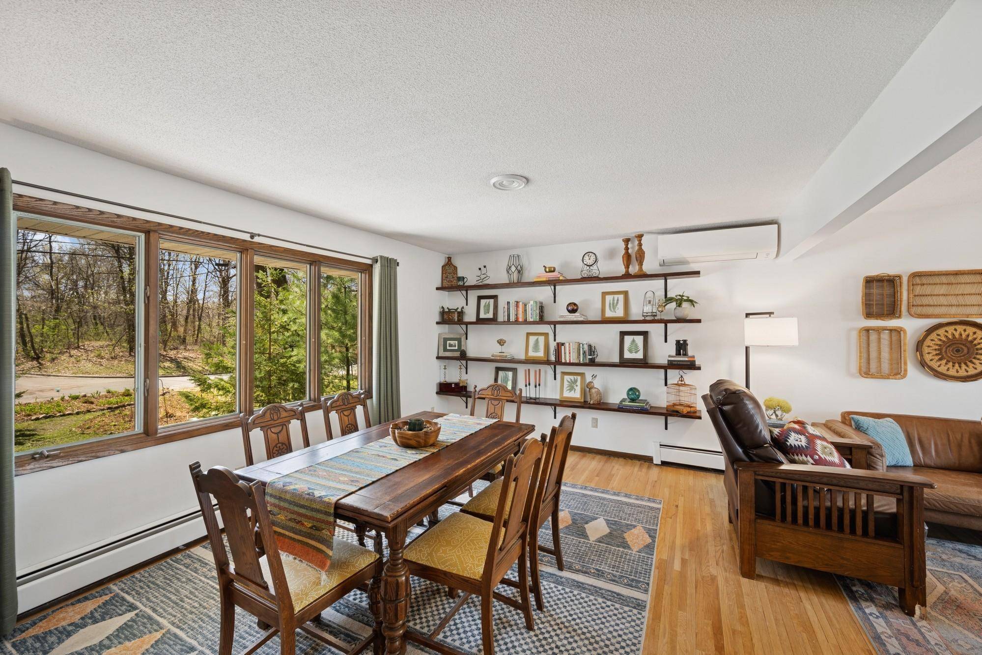Mahtomedi, MN 55115,361 Maple ST