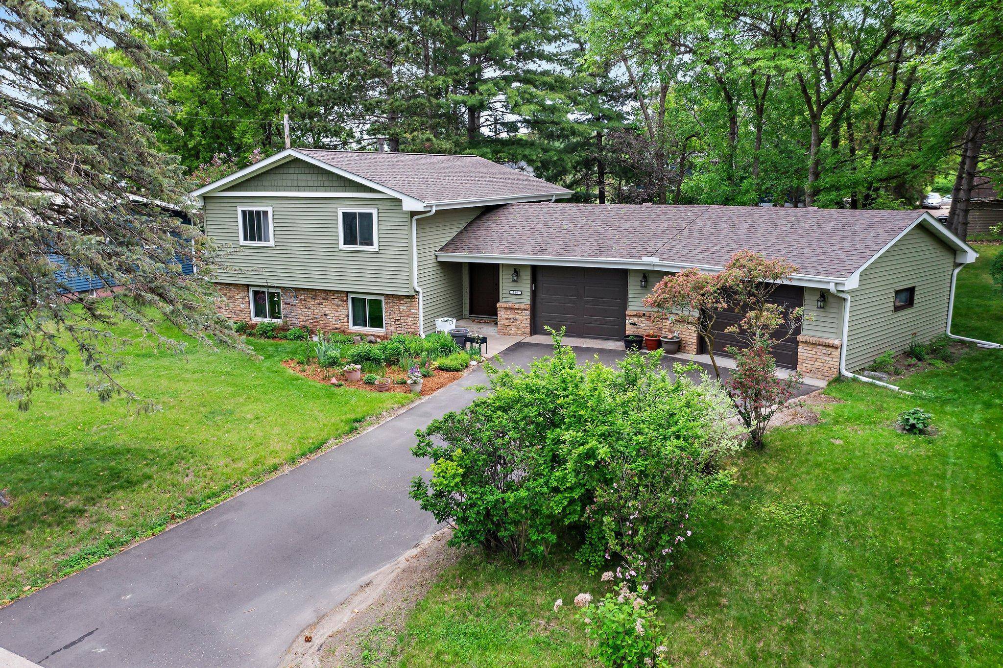 Isanti, MN 55040,216 Richard AVE SE