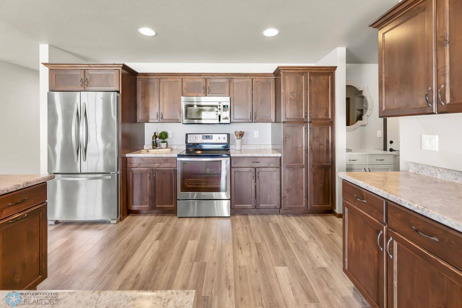 West Fargo, ND 58078,2842 McLeod DR E