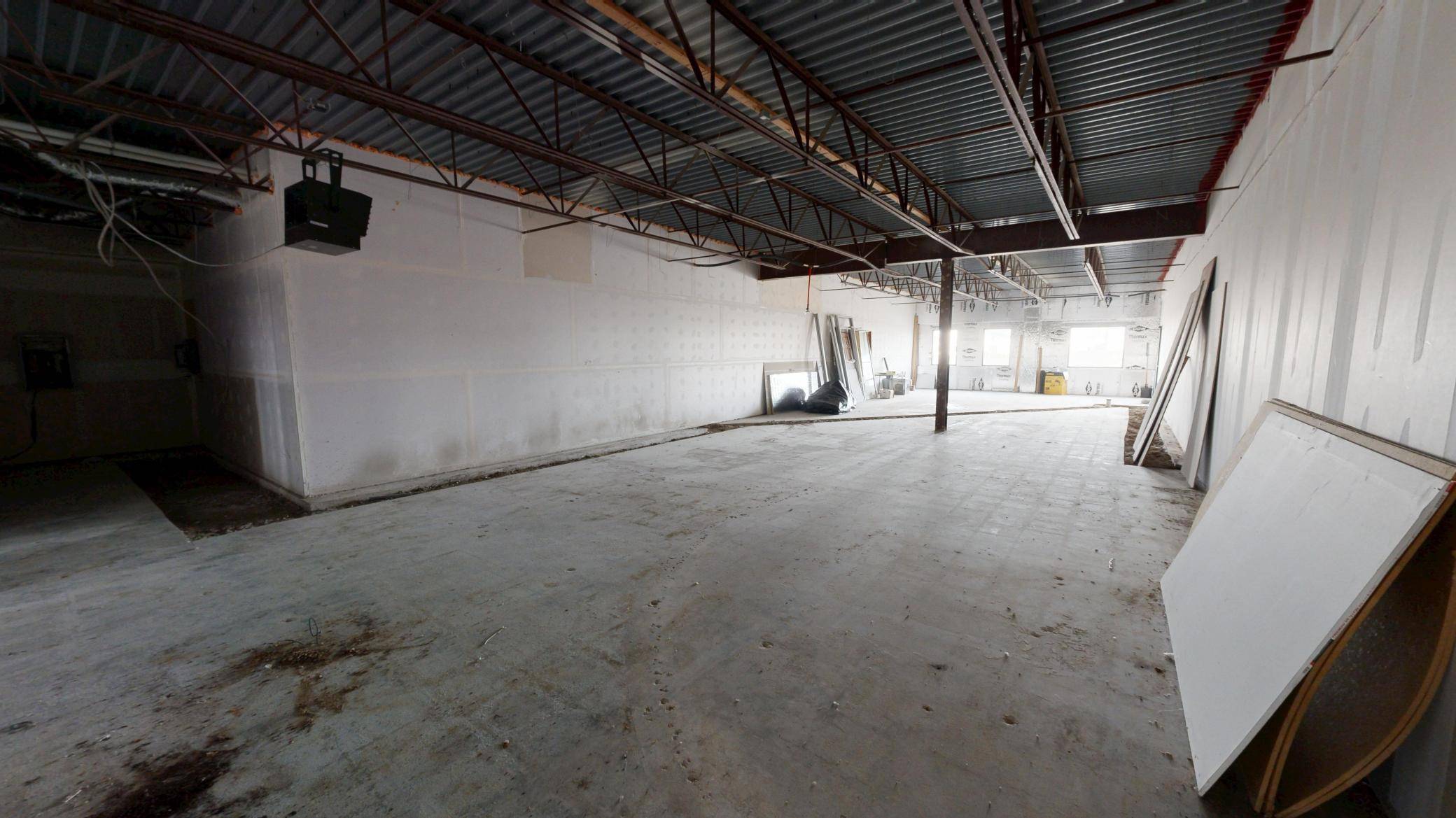 Redwood Falls, MN 56283,1380 E Bridge ST #vanilla