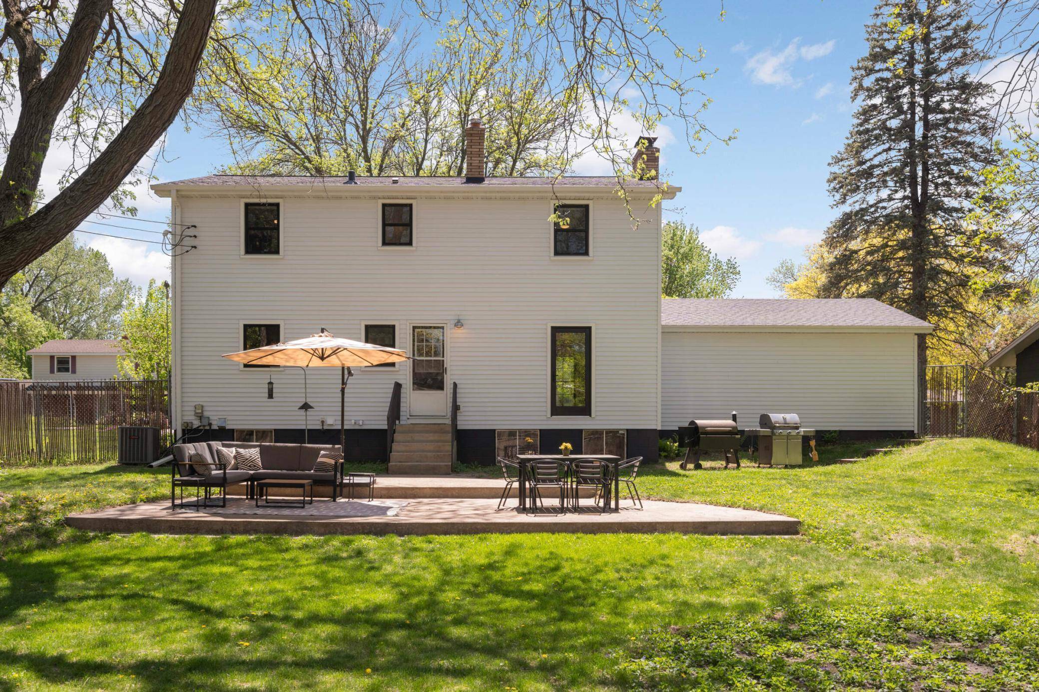 White Bear Lake, MN 55110,2365 Lakeridge DR