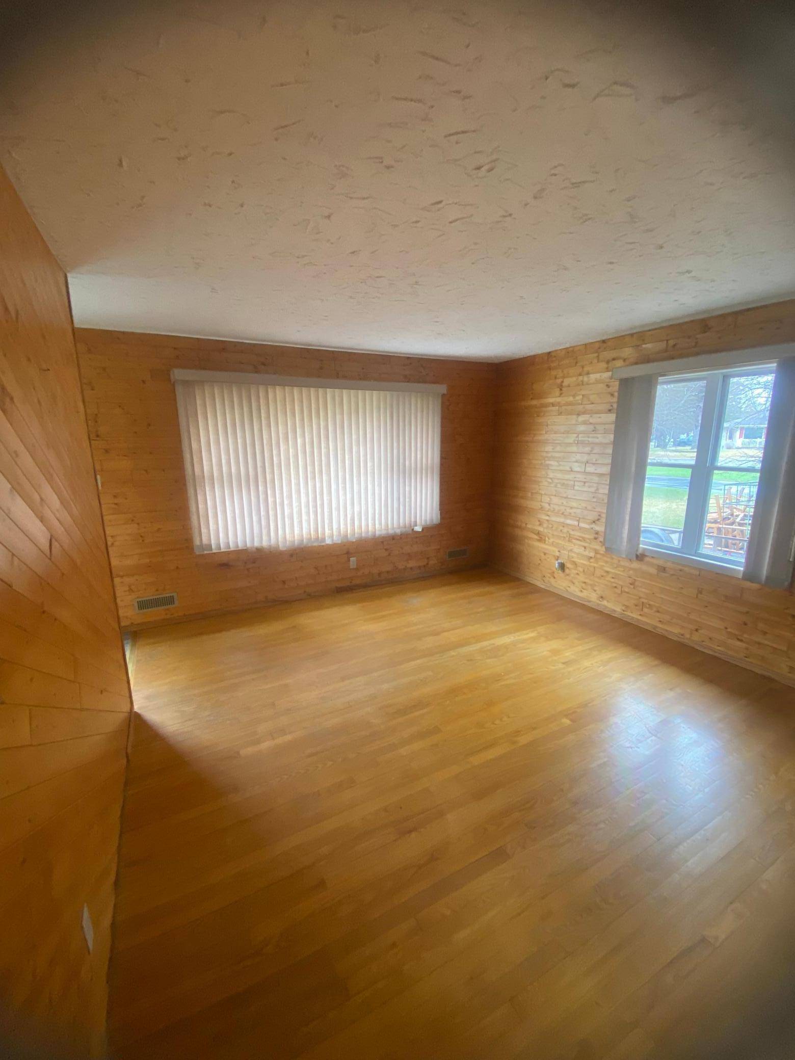 Aurora, MN 55705,39 S Erie ST