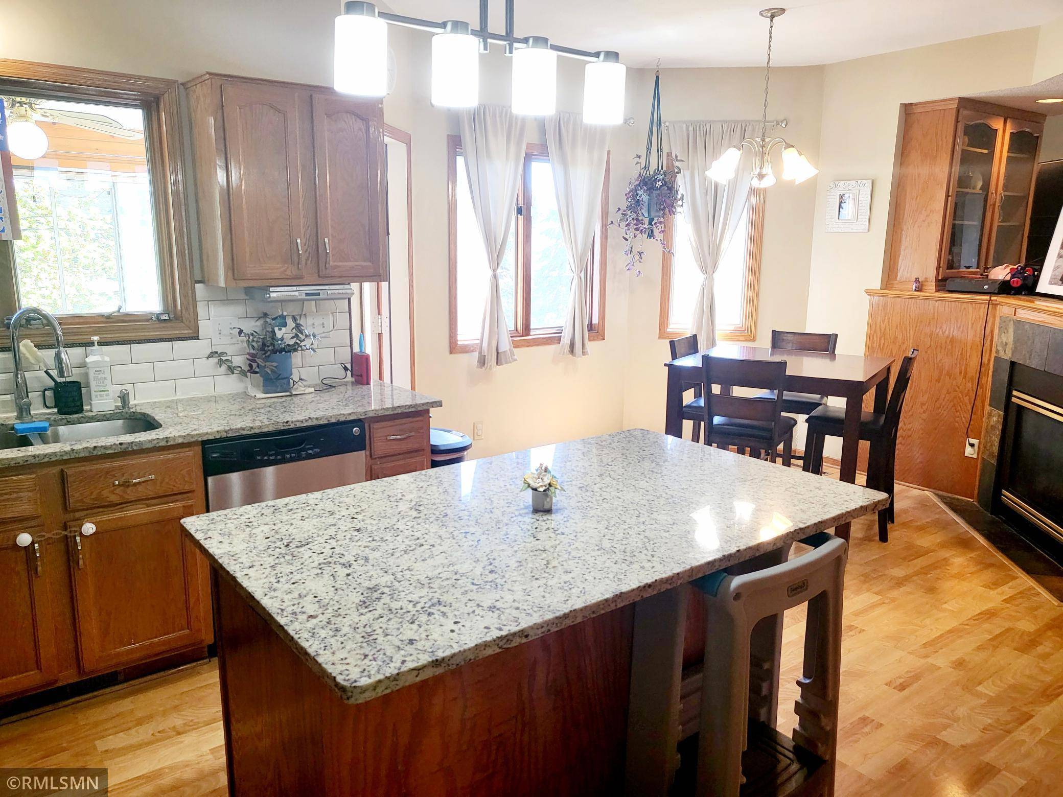 Woodbury, MN 55125,1159 Fallbrook LN