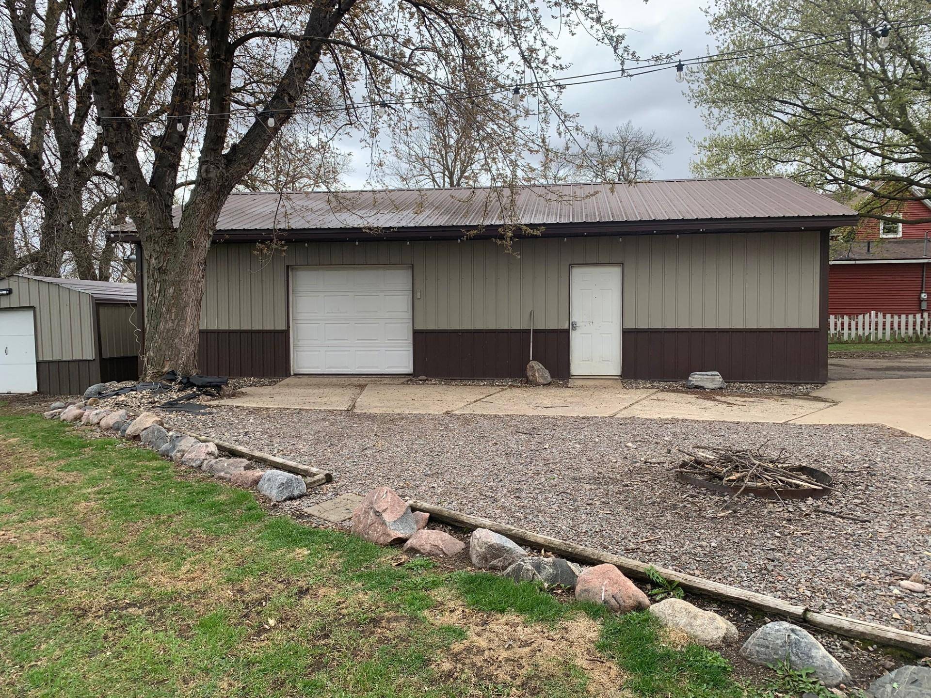 Atwater, MN 56209,305 East RD S