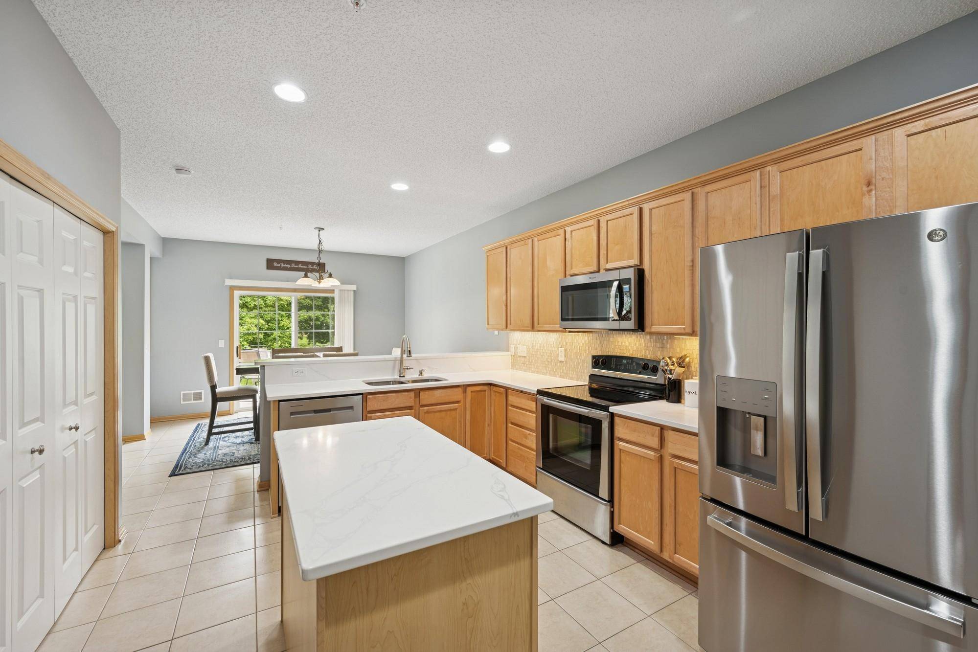 Blaine, MN 55449,12245 Urbank ST NE #E